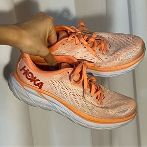 HOKA Clifton 8 Cantaloupe